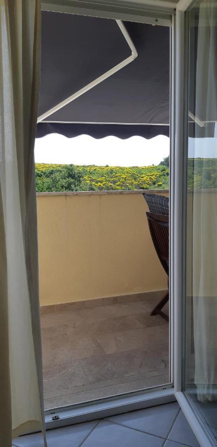 Apartmans Sun & Moon Zambratija  Extérieur photo