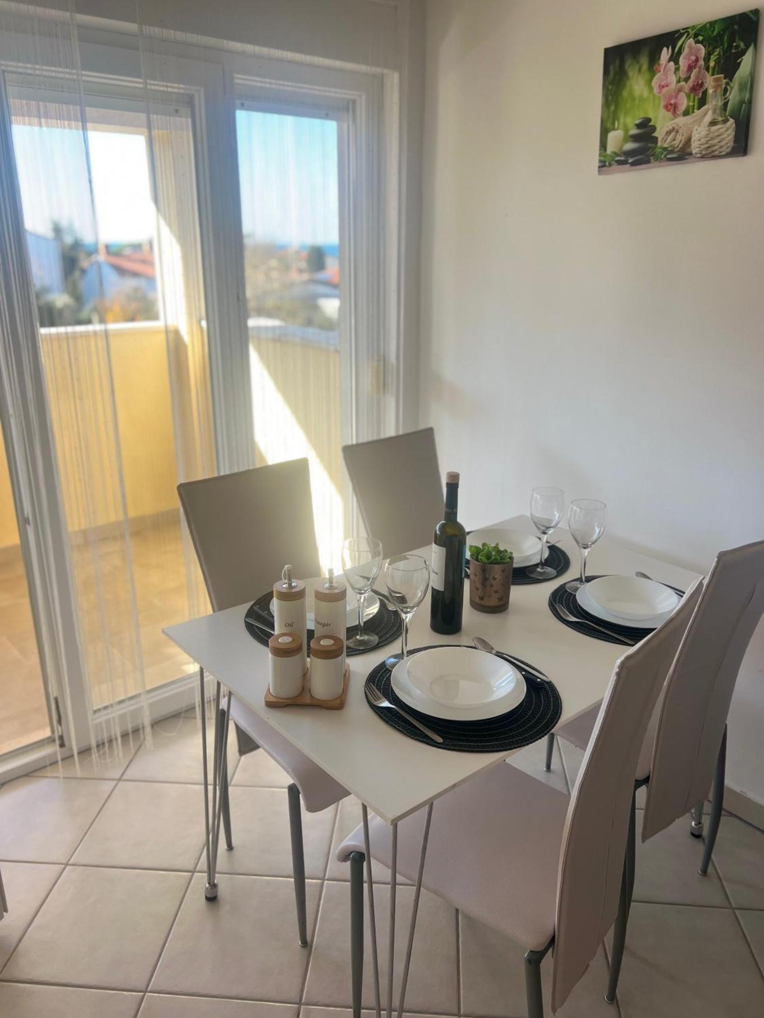 Apartmans Sun & Moon Zambratija  Extérieur photo