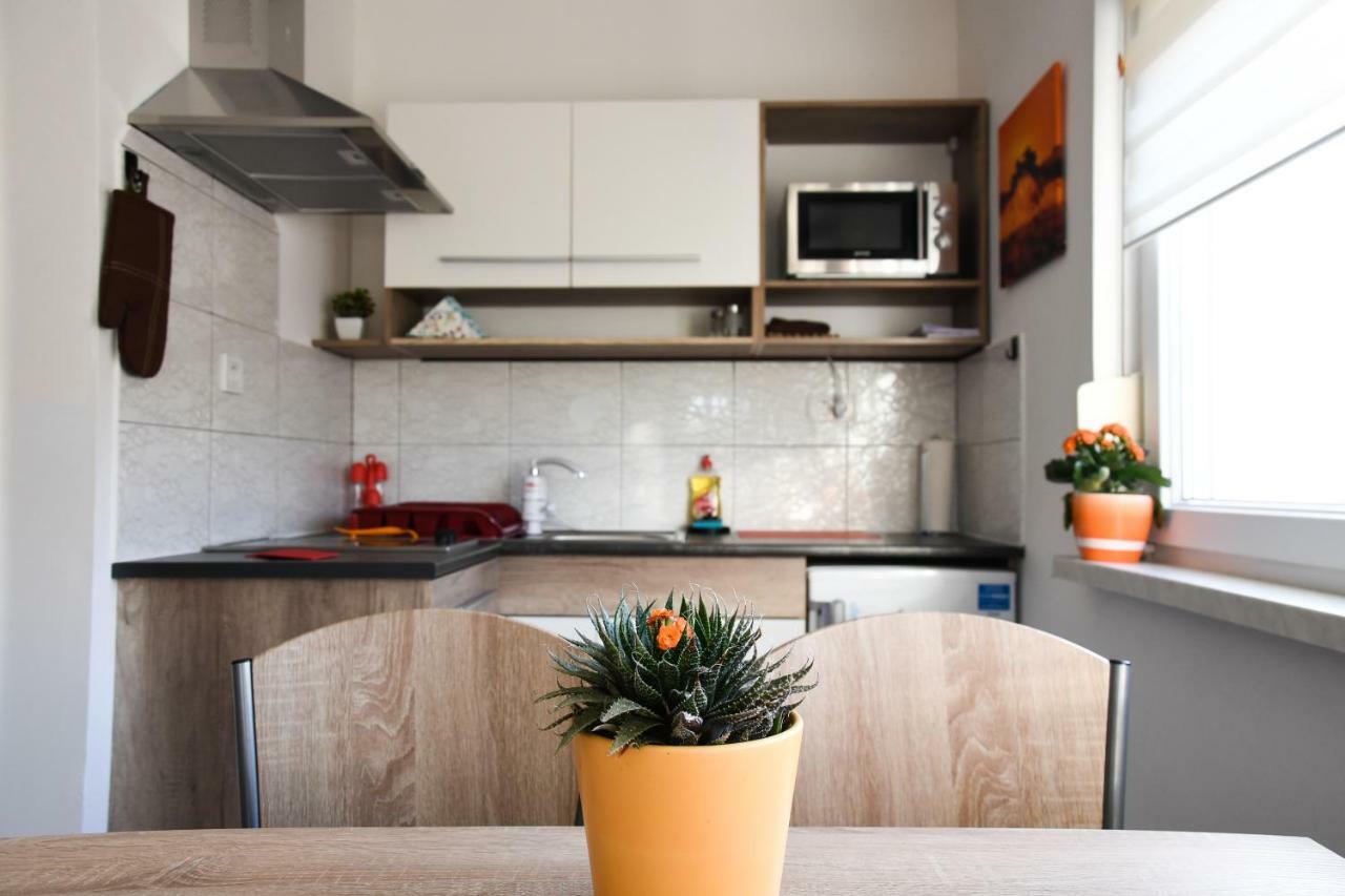 Apartmans Sun & Moon Zambratija  Extérieur photo